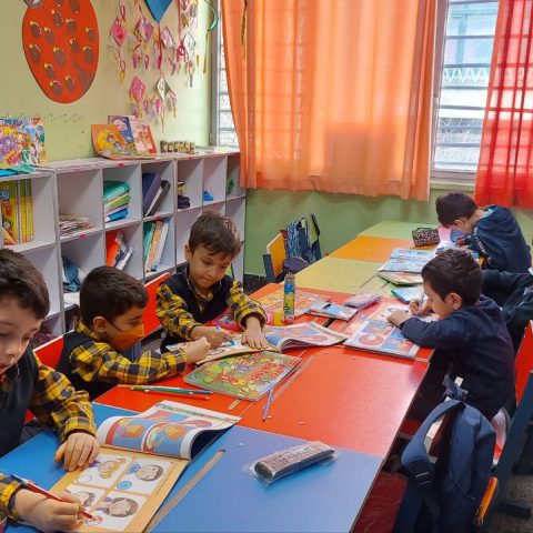 فواید یادگیری زبان انگلیسی در مدرسه